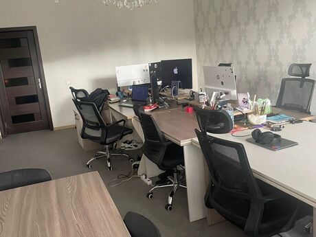 3 otaqlı ofis - Nizami m. - 160 m²