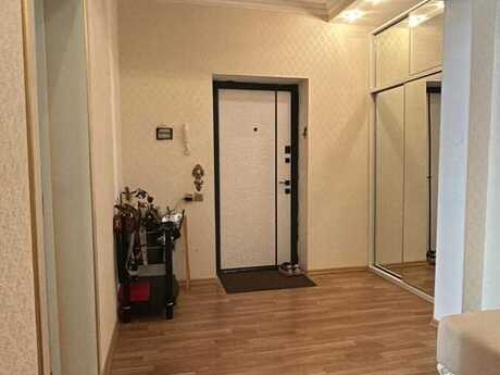 2-комн. новостройка - м. 8 ноября - 58 м²