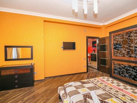 2-комн. новостройка - м. 28 мая - 110 м²