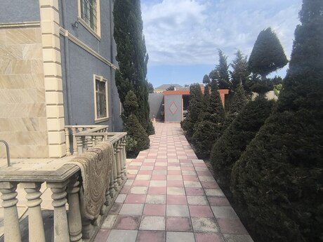 4 otaqlı həyət evi/bağ evi - Görədil q. - 250 m²