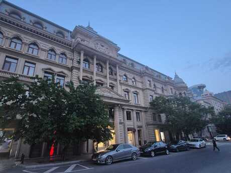 5 otaqlı köhnə tikili - Nəsimi r. - 150 m²
