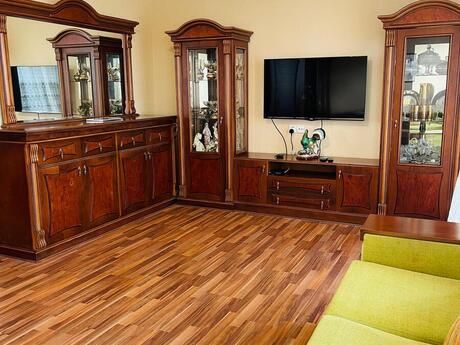 4 otaqlı köhnə tikili - Gəncə - 94 m²