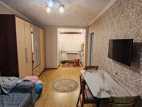 2 otaqlı köhnə tikili - İnşaatçılar m. - 40 m²