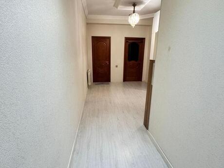 3-комн. новостройка - м. Ахмедлы - 68 м²