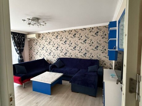 3 otaqlı köhnə tikili - 28 May m. - 65 m²