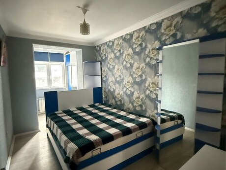 3 otaqlı köhnə tikili - 28 May m. - 65 m²