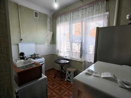 2-комн. вторичка - м. Ахмедлы - 65 м²