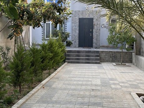 5 otaqlı həyət evi/bağ evi - Hövsan q. - 138 m²