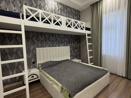 5 otaqlı həyət evi/bağ evi - Nardaran q. - 400 m²