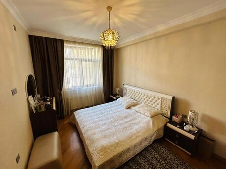 5 otaqlı yeni tikili - Elmlər Akademiyası m. - 180 m²