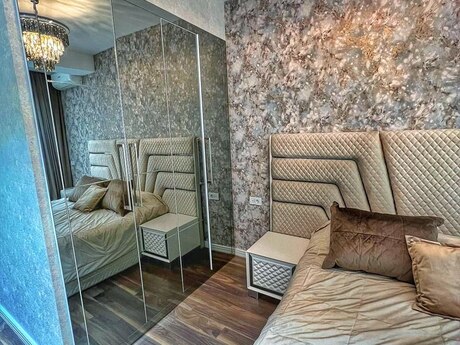 4 otaqlı yeni tikili - Həzi Aslanov m. - 150 m²