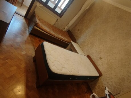 3 otaqlı köhnə tikili - Memar Əcəmi m. - 90 m²