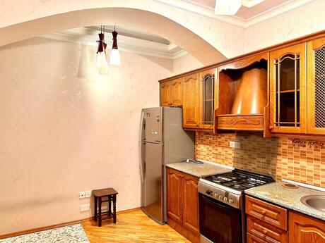 3-комн. новостройка - м. Низами - 93 м²