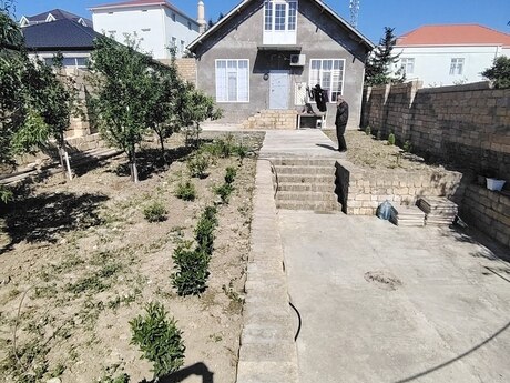 5 otaqlı həyət evi/bağ evi - Novxanı q. - 100 m²