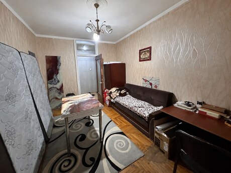 3 otaqlı köhnə tikili - Azadlıq Prospekti m. - 85 m²