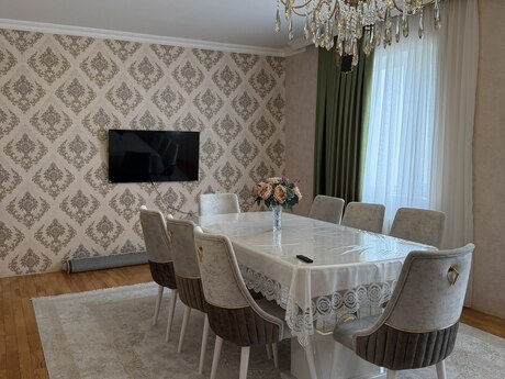5 otaqlı həyət evi/bağ evi - Yeni Ramana q. - 200 m²