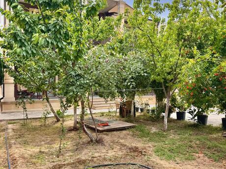 7 otaqlı həyət evi/bağ evi - Mərdəkan q. - 450 m²