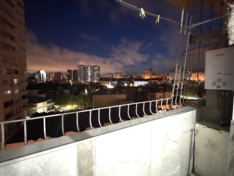 2 otaqlı köhnə tikili - 8 Noyabr m. - 66 m²