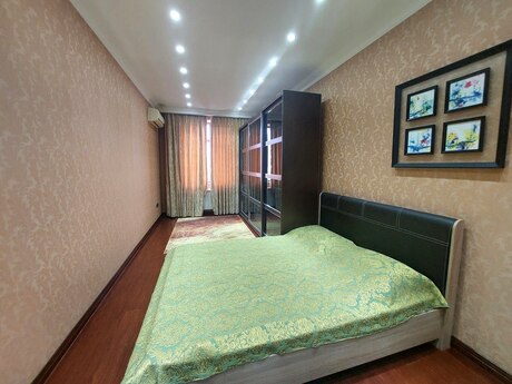 4 otaqlı yeni tikili - 28 May m. - 180 m²