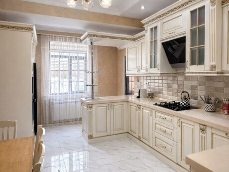 3-комн. новостройка - Насиминский р. - 154 м²