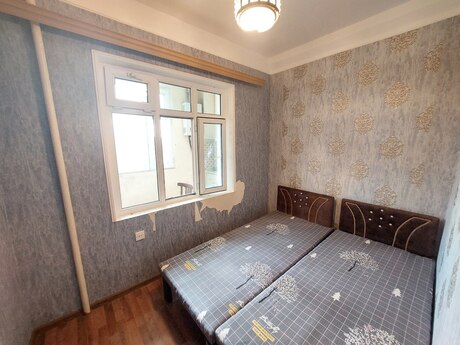2 otaqlı köhnə tikili - 7-ci mikrorayon q. - 50 m²