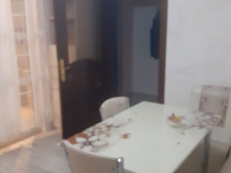 9 otaqlı həyət evi/bağ evi - Binə q. - 150 m²