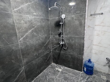 5 otaqlı yeni tikili - Zığ q. - 126.3 m²