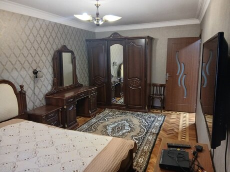 3 otaqlı köhnə tikili - Xalqlar Dostluğu m. - 100 m²
