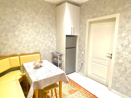 2 otaqlı köhnə tikili - Nəriman Nərimanov m. - 65 m²