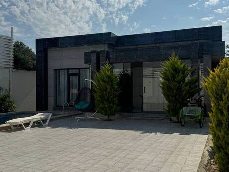 4 otaqlı həyət evi/bağ evi - Mərdəkan q. - 170 m²