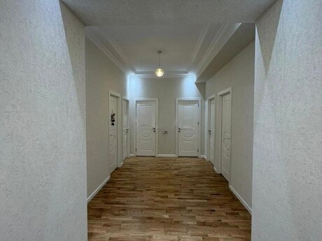 3-комн. новостройка - м. Кара Караев - 105 м²