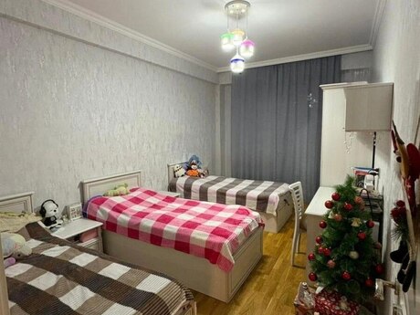 3-комн. новостройка - м. Кара Караев - 105 м²