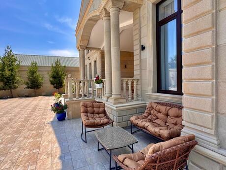 4 otaqlı həyət evi/bağ evi - Mərdəkan q. - 600 m²