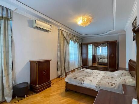 3 otaqlı yeni tikili - 8-ci mikrorayon q. - 128 m²