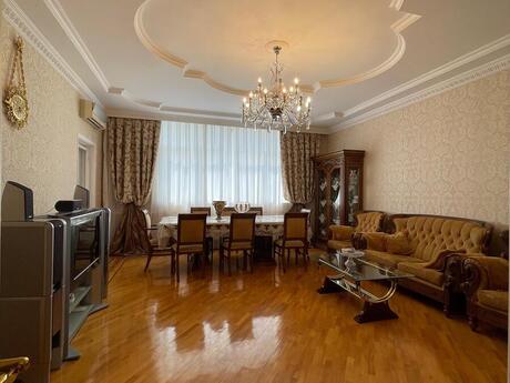 3 otaqlı yeni tikili - 8-ci mikrorayon q. - 128 m²