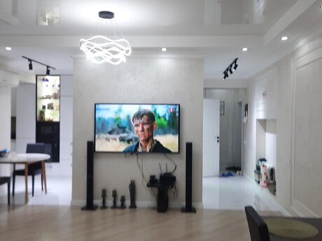 2 otaqlı köhnə tikili - Elmlər Akademiyası m. - 70 m²