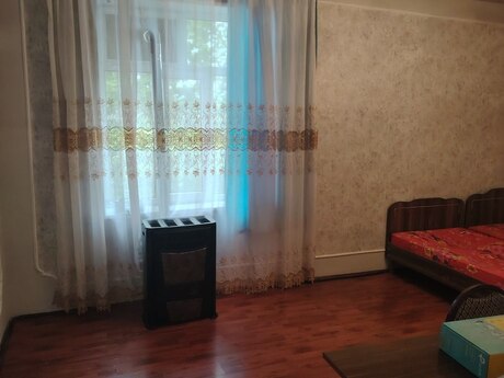 2 otaqlı köhnə tikili - Gəncə - 36 m²