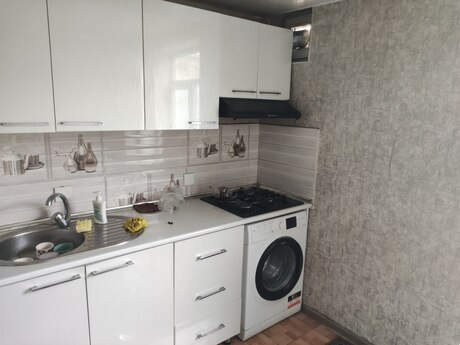 4 otaqlı həyət evi/bağ evi - Xocəsən m. - 2000 m²