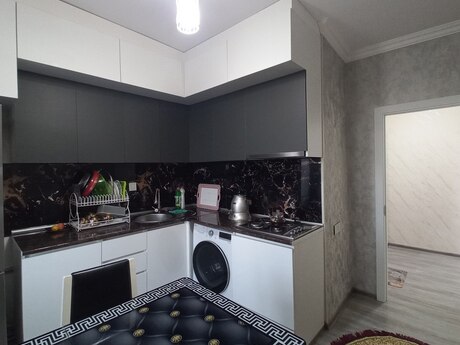 3 otaqlı köhnə tikili - Neftçilər m. - 80 m²