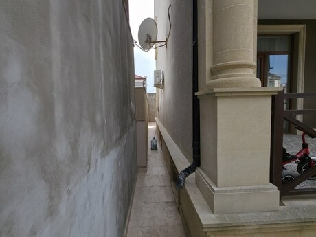 7 otaqlı həyət evi/bağ evi - Mərdəkan q. - 348 m²