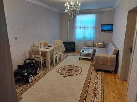 5 otaqlı həyət evi/bağ evi - Binə q. - 130 m²
