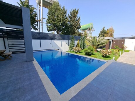 5 otaqlı həyət evi/bağ evi - Mərdəkan q. - 250 m²