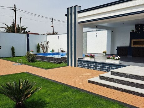 4 otaqlı həyət evi/bağ evi - Mərdəkan q. - 180 m²