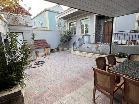 4 otaqlı həyət evi/bağ evi - Qaraçuxur q. - 75 m²