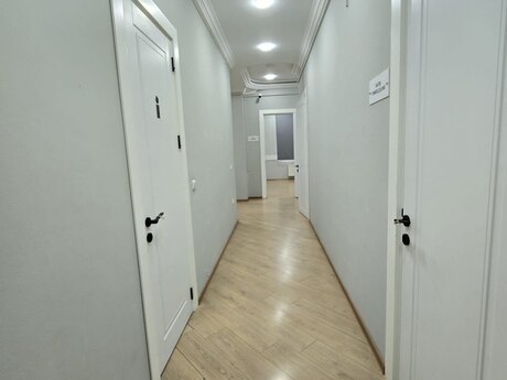 4 otaqlı ofis - Nəriman Nərimanov m. - 200 m²