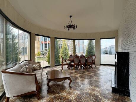 6 otaqlı həyət evi/bağ evi - Mərdəkan q. - 500 m²