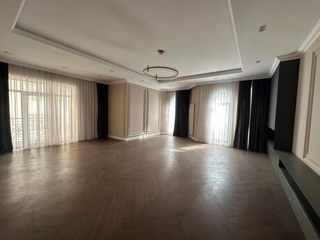 4 otaqlı yeni tikili - 28 May m. - 235 m²
