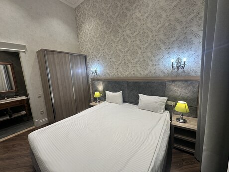 2 otaqlı köhnə tikili - Sahil m. - 50 m²