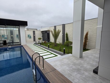 4 otaqlı həyət evi/bağ evi - Şüvəlan q. - 180 m²