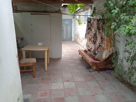 2 otaqlı həyət evi/bağ evi - Əmircan q. - 55 m²